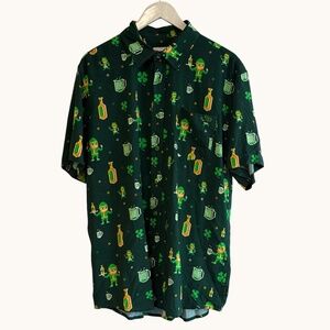 Tipsy Elves St. Patty's Day Pixel Pints & Shamrocks Button Down NWOT